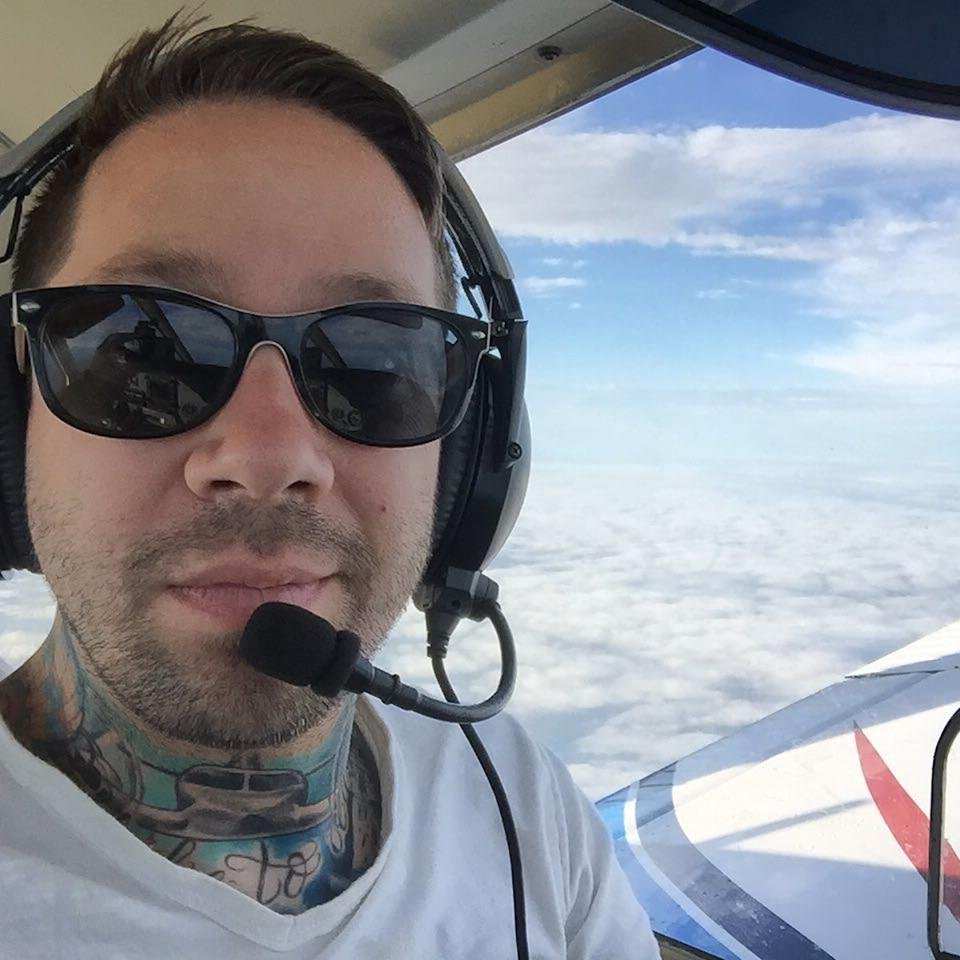 Dave Shapiro plane crash claims lives in San Diego; TDWP drummer Daniel Williams among victims as Cessna 550 crashes near Murphy Canyon military housing.